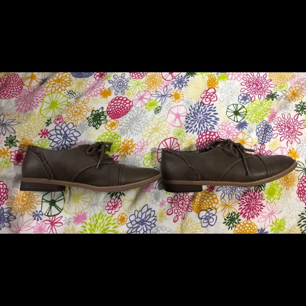 Simple oxfords that are cute with anything